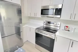 15495 N Miami Lakeway N, Miami Lakes, FL 33014 - Photo 3
