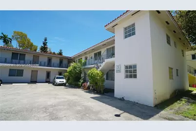 236 Madeira Ave #6, Coral Gables, FL 33134 - Photo 1