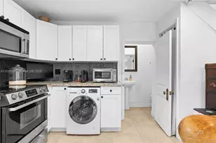 646 NE 81st St, Miami, FL 33138 - Photo 19