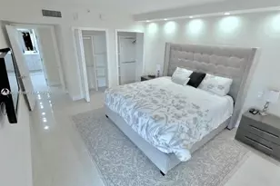 19707 Turnberry Way, Aventura, FL 33180 - Photo 9