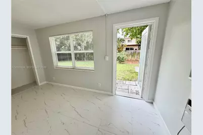 3021 NE 21st Ter #1, Fort Lauderdale, FL 33306 - Photo 7