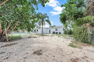 2415 Pierce St, Hollywood, FL 33020 - Photo 25