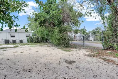 2415 Pierce St #-, Hollywood, FL 33020 - Photo 29