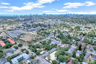 2415 Pierce St #-, Hollywood, FL 33020 - Photo 21