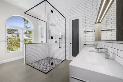 3845 Wood Ave, Miami, FL 33133 - Photo 11