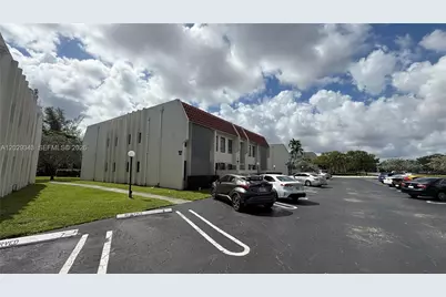 3199 Coral Hills Dr #3, Coral Springs, FL 33065 - Photo 3