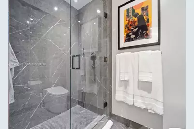 20 NE 11th St #2606A, Miami, FL 33132 - Photo 17