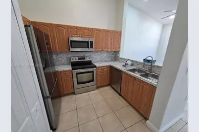1661 SE 29th Ct #209, Homestead, FL 33035 - Photo 7