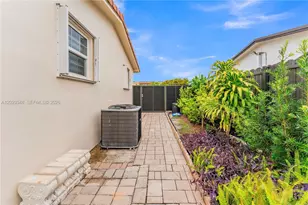 884 W 72nd Pl, Hialeah, FL 33014 - Photo 27