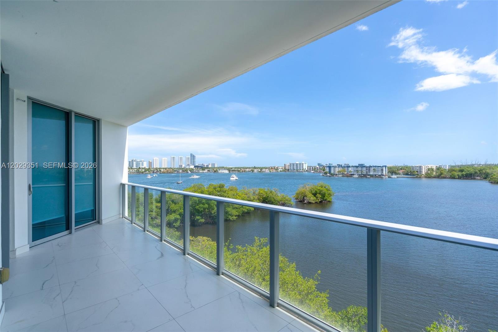 17111 Biscayne Bl #506 - 17111 Biscayne Bl #506, North Miami Beach, FL 33160 Luxury Property | Jose Angel Pina