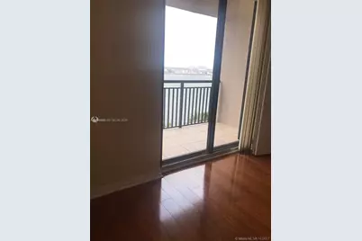 540 Brickell Key Dr #1122, Miami, FL 33131 - Photo 5