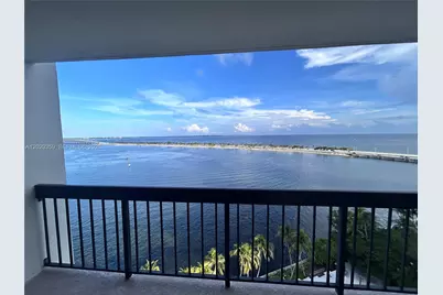 2333 Brickell Ave #1402, Miami, FL 33129 - Photo 11