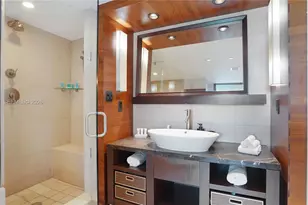 6801 Collins Ave, Miami Beach, FL 33141 - Photo 21