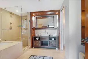 6801 Collins Ave, Miami Beach, FL 33141 - Photo 23