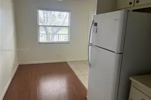 800 SW 131st Ave, Pembroke Pines, FL 33027 - Photo 9