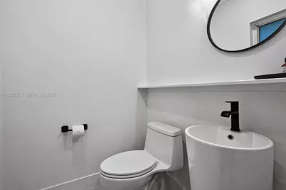 8109 Harding Ave, Miami Beach, FL 33141 - Photo 37