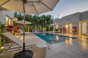 8109 Harding Ave, Miami Beach, FL 33141 - Photo 9