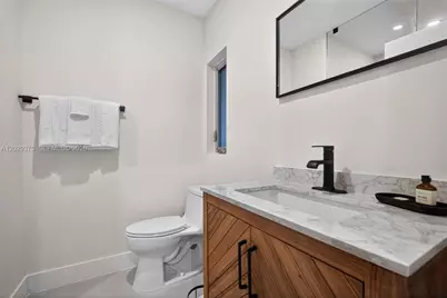 8109 Harding Ave, Miami Beach, FL 33141 - Photo 39