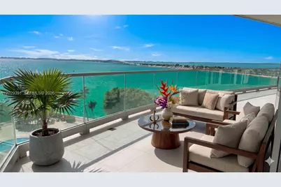 174 SE 25 Rd #504, Miami, FL 33131 - Photo 1