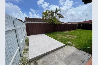 1727 SW 136th Pl, Miami, FL 33175 - Photo 17