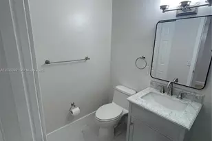 1727 SW 136th Pl, Miami, FL 33175 - Photo 9