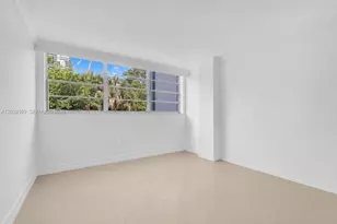 16518 NE 26th Ave, North Miami Beach, FL 33160 - Photo 19