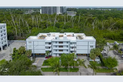 16518 NE 26th Ave #202, North Miami Beach, FL 33160 - Photo 23