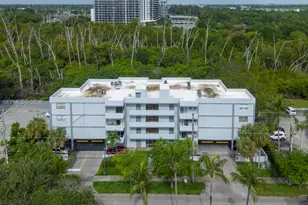 16518 NE 26th Ave, North Miami Beach, FL 33160 - Photo 23