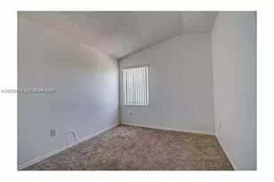 960 Corkwood St, Hollywood, FL 33019 - Photo 5