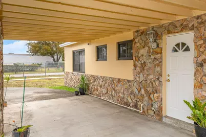 6200 SW 18th St, North Lauderdale, FL 33068 - Photo 9