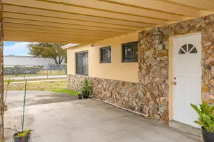 6200 SW 18th St, North Lauderdale, FL 33068 - Photo 9