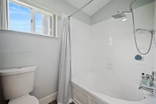 20831 NW 3rd Ct, Pembroke Pines, FL 33029 - Photo 23