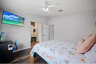 20831 NW 3rd Ct, Pembroke Pines, FL 33029 - Photo 21
