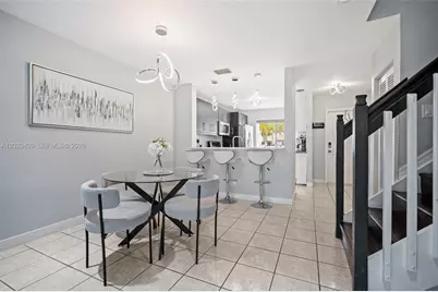 20831 NW 3rd Ct, Pembroke Pines, FL 33029 - Photo 5