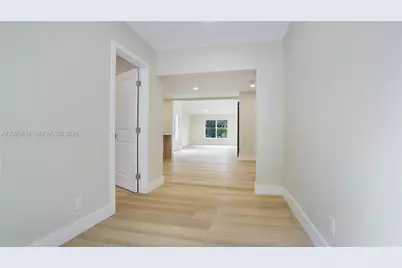 9661 NW 44th Ct, Sunrise, FL 33351 - Photo 19