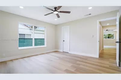 9661 NW 44th Ct, Sunrise, FL 33351 - Photo 25