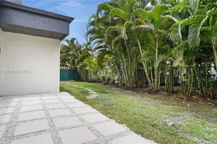9661 NW 44th Ct, Sunrise, FL 33351 - Photo 41