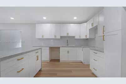 9661 NW 44th Ct, Sunrise, FL 33351 - Photo 15