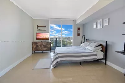 1800 N Bayshore Dr #2308, Miami, FL 33132 - Photo 5