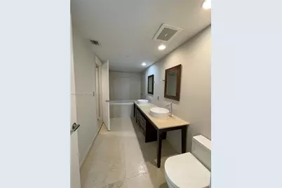 475 Brickell Ave #414, Miami, FL 33131 - Photo 13