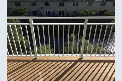 9375 Fontainebleau Blvd #L422, Miami, FL 33172 - Photo 5