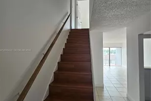 9375 Fontainebleau Blvd, Miami, FL 33172 - Photo 9