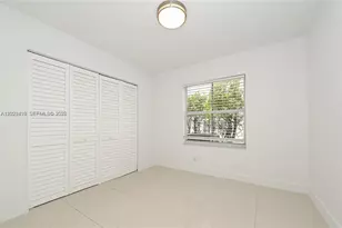 889 Sand Creek Cir, Weston, FL 33327 - Photo 15