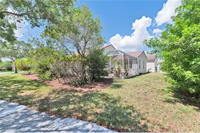 889 Sand Creek Cir, Weston, FL 33327 - Photo 25