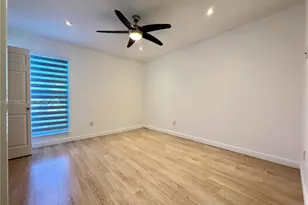 8340 NW 8th St, Miami, FL 33126 - Photo 11