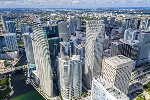 300 S Biscayne Blvd, Miami, FL 33131 - Photo 35