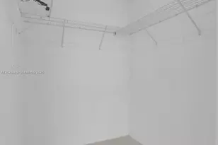 300 S Biscayne Blvd, Miami, FL 33131 - Photo 19