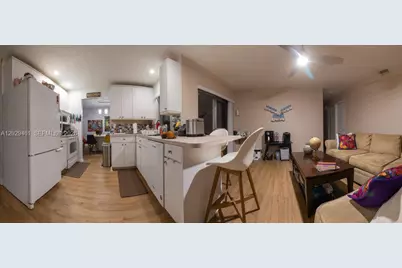 7940 NW 9th St, Margate, FL 33063 - Photo 7
