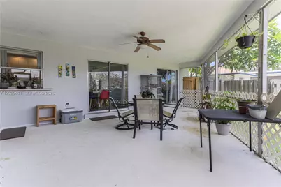 7940 NW 9th St, Margate, FL 33063 - Photo 21