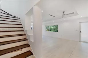 550 W 49th St, Miami Beach, FL 33140 - Photo 21